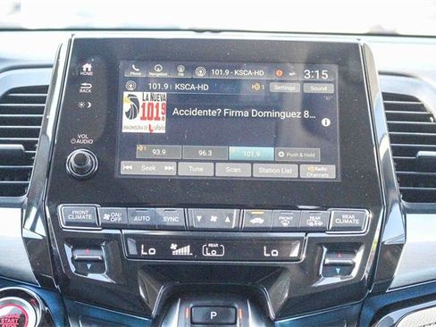 Certified 2024 Honda Odyssey Touring image 17