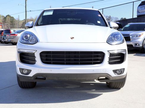 Used 2018 Porsche Cayenne Platinum Edition image 10