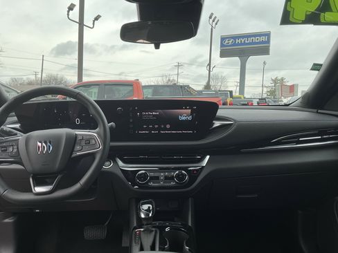 Used 2024 Buick Envista Sport Touring w/ Convenience I Package image 16