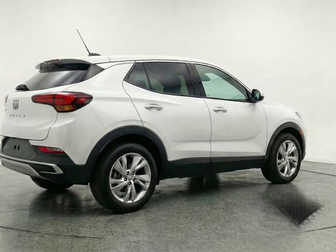 Used 2025 Buick Encore GX Preferred AWD/4WD image 9