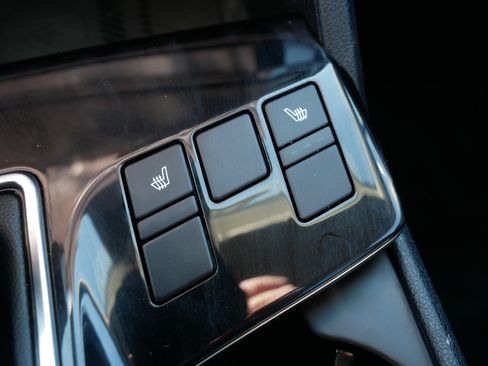 Certified 2024 Kia Sportage EX image 32