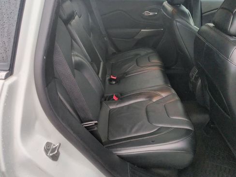 Used 2020 Jeep Cherokee Limited image 20