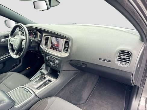 Used 2022 Dodge Charger SXT AWD/4WD image 35