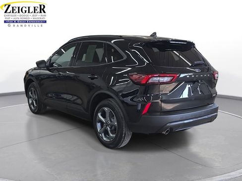Used 2025 Ford Escape ST-Line AWD/4WD image 7