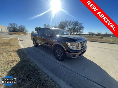 Used 2017 Nissan Titan Platinum Reserve image 1