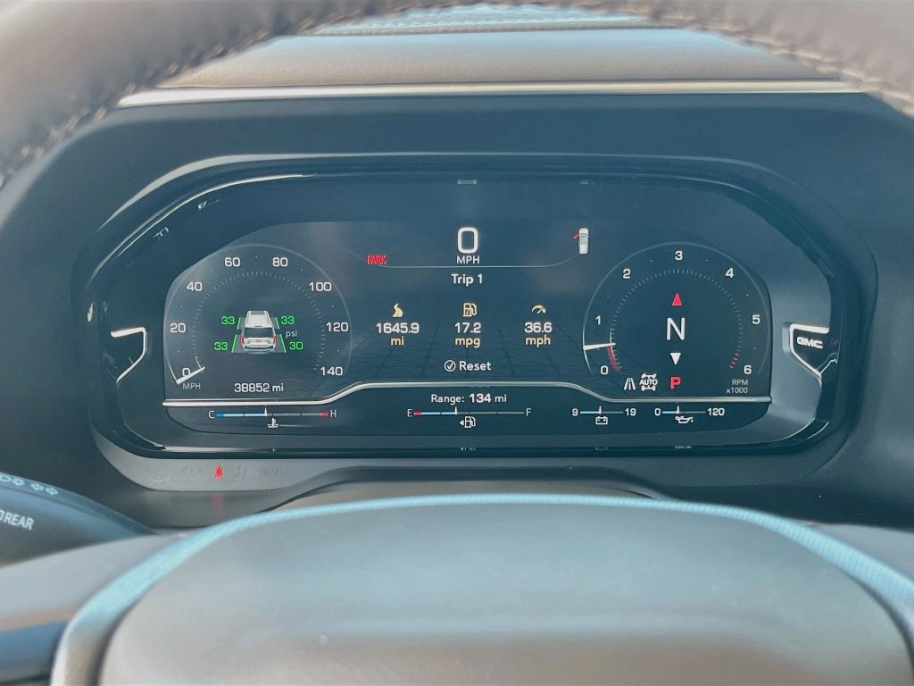 Used 2024 GMC Yukon Denali w/ Max Trailering Package AWD/4WD image 12
