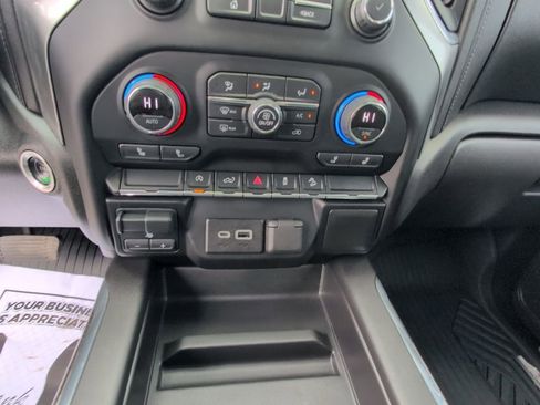 Used 2021 Chevrolet Silverado 1500 RST image 22