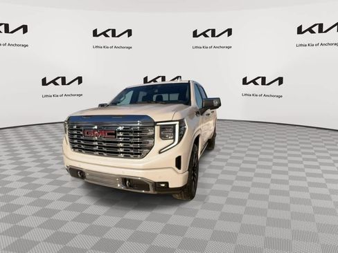 Used 2022 GMC Sierra 1500 Denali image 4