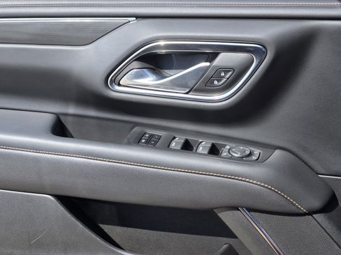 Used 2023 GMC Yukon XL AT4 w/ AT4 Premium Package image 30