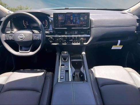 New 2026 Nissan Pathfinder SL w/ SL Premium Package FWD image 5