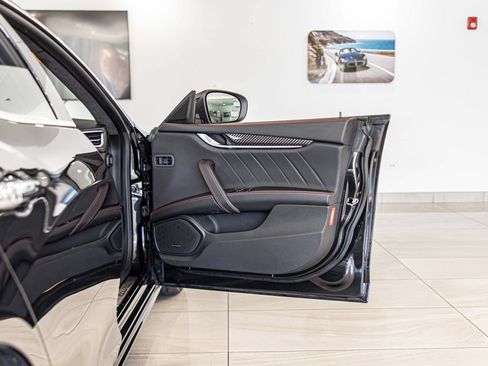 Used 2023 Maserati Ghibli Modena Q4 AWD/4WD image 44