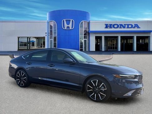 New 2026 Honda Accord Touring image 7