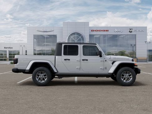 New 2026 Jeep Gladiator Sport AWD/4WD image 21
