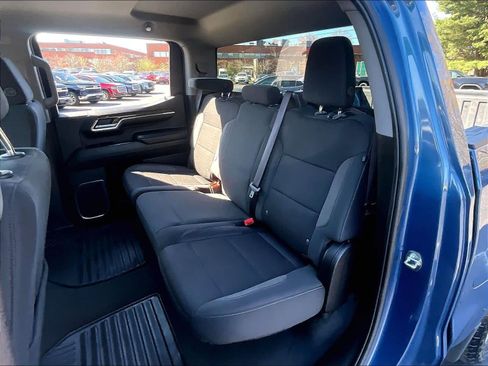 Used 2024 Chevrolet Silverado 1500 LT image 14