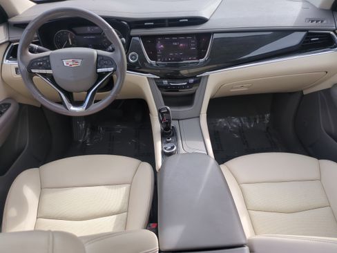 Used 2021 Cadillac XT6 Premium Luxury image 17