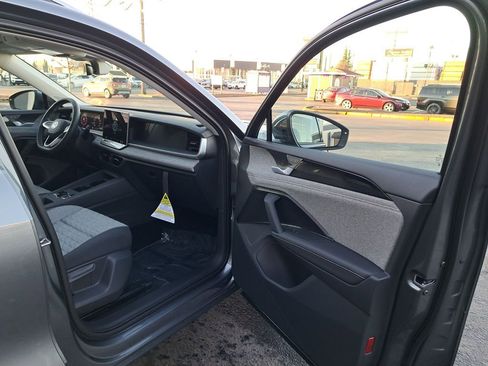 New 2026 Volkswagen Tiguan S image 17