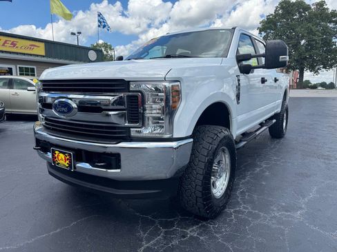 Used 2019 Ford F250 XL w/ STX Appearance Package AWD/4WD image 3