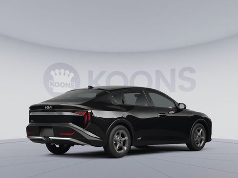 New 2025 Kia K4 LXS image 4