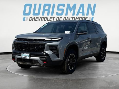 New 2026 Chevrolet Traverse Z71 w/ Driver Confidence Package AWD/4WD image 2