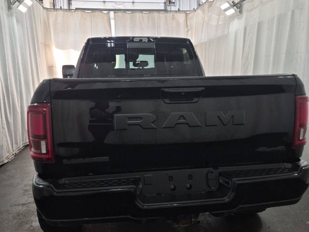 Used 2025 RAM 2500 Laramie AWD/4WD image 5