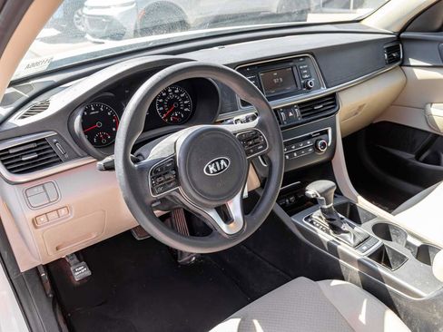 Used 2017 Kia Optima LX image 8