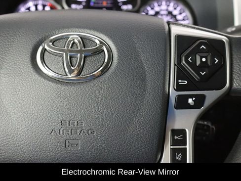 Used 2018 Toyota Tundra SR5 w/ SR5 Upgrade Package image 10
