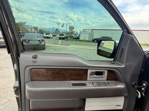 Used 2014 Ford F150 Platinum AWD/4WD image 28