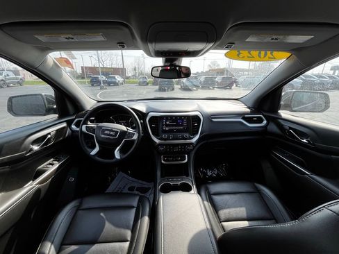 Used 2023 GMC Acadia SLT image 11