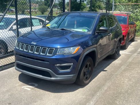 Used 2019 Jeep Compass Sport w/ Cold Weather Group AWD/4WD image 1