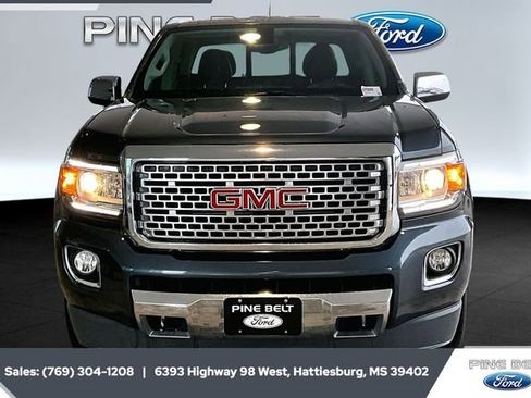 Used 2020 GMC Canyon Denali image 3