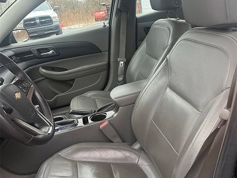 Used 2014 Chevrolet Malibu LT image 9