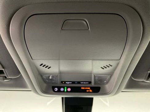 Certified 2024 Chevrolet Equinox LT FWD image 19