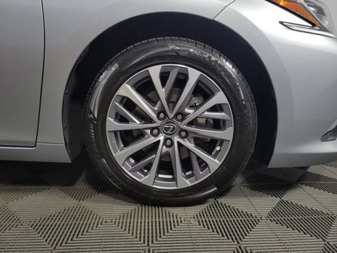 Used 2023 Lexus ES 350 w/ Accessory Package (Z2) FWD image 9