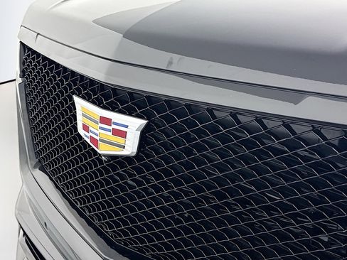 Used 2023 Cadillac Escalade ESV V image 13