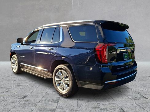 Used 2022 GMC Yukon SLT w/ SLT Premium Package AWD/4WD image 6