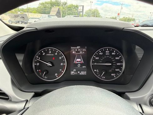 Used 2026 Subaru Crosstrek 2.5i Premium AWD/4WD image 31