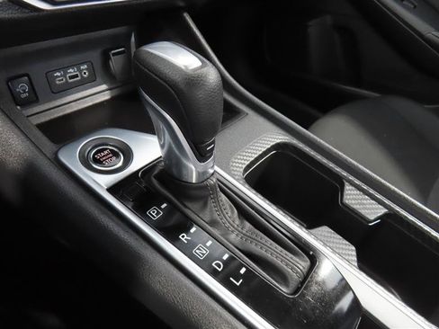 Used 2025 Nissan Sentra SV FWD image 27