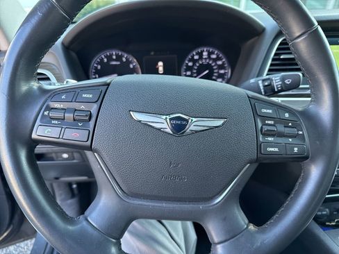 Used 2017 Genesis G80 3.8 w/ Option Group 02 image 8