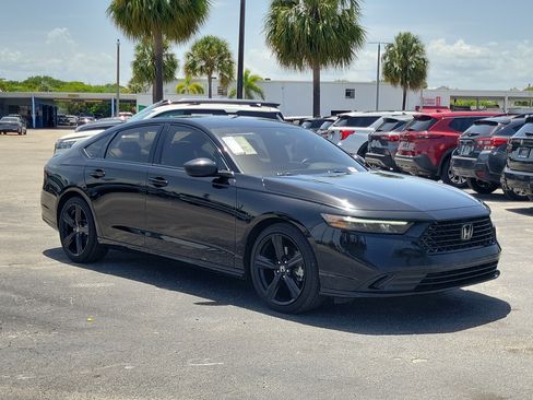 Used 2023 Honda Accord Sport image 1