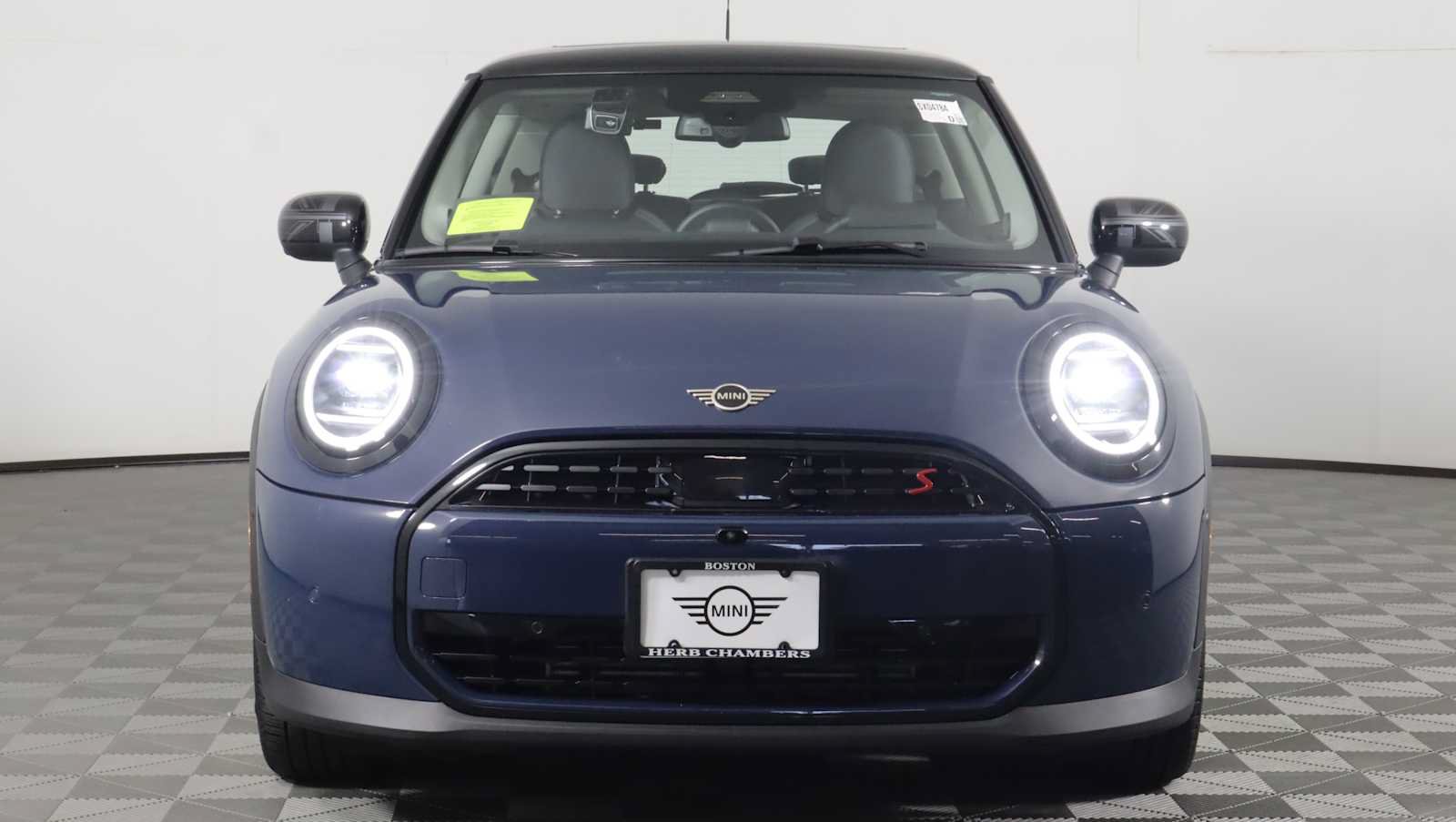 Used 2025 MINI Cooper S FWD image 2