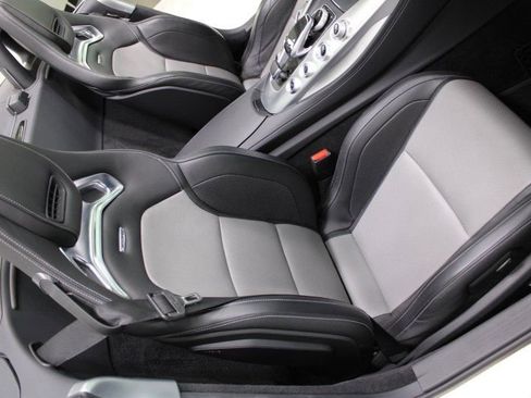 Used 2019 Mercedes-Benz AMG GT Roadster image 30