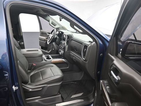 Used 2019 Chevrolet Silverado 1500 LT Trail Boss AWD/4WD image 23