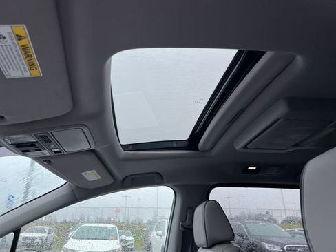 Used 2023 Honda Odyssey Elite image 31