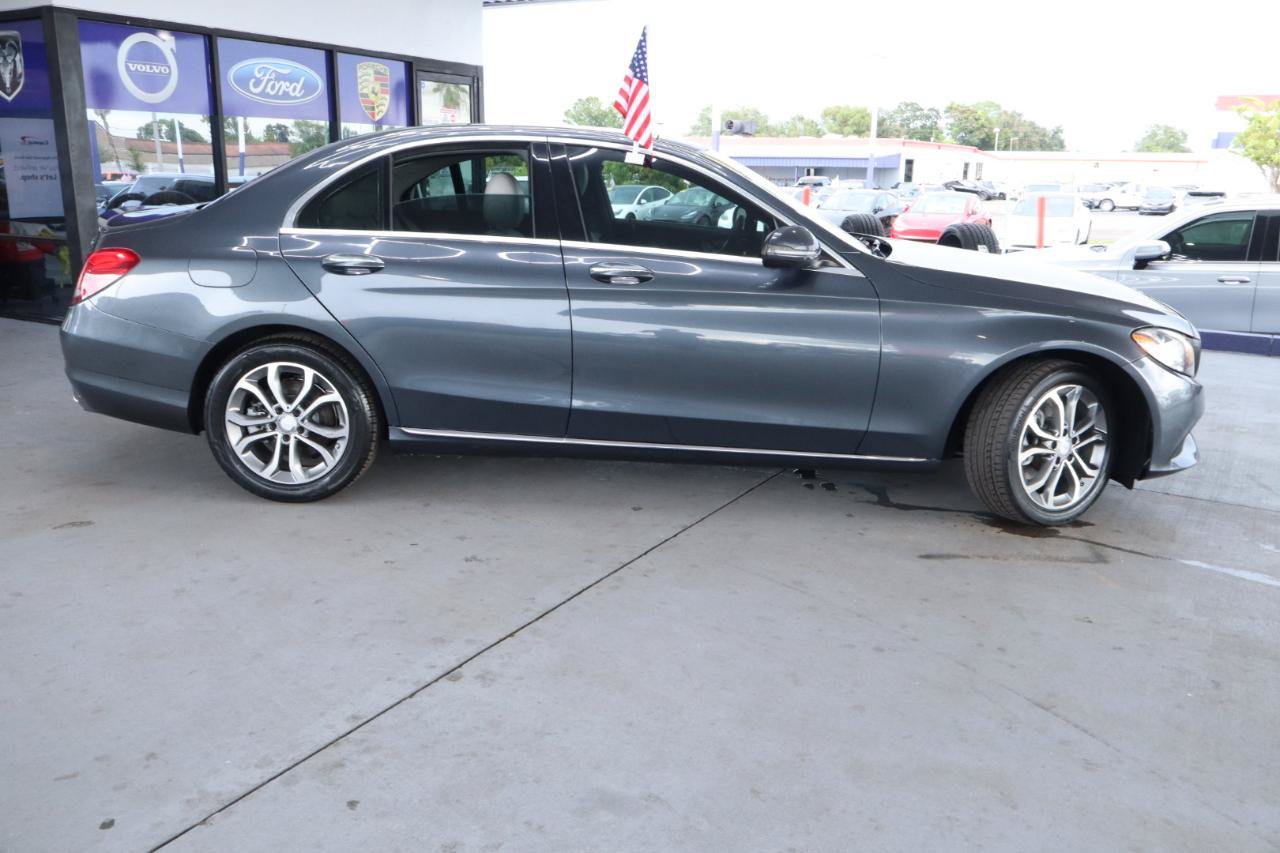 Used 2016 Mercedes-Benz C 300 4MATIC Sedan image 6