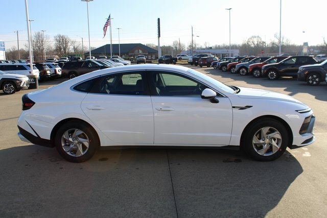 Certified 2026 Hyundai Sonata SE FWD image 5