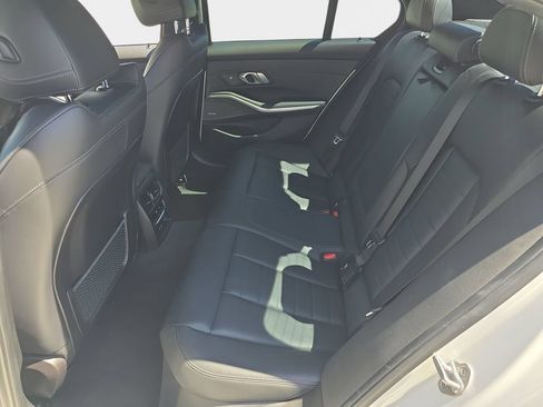 Used 2020 BMW M340i RWD image 17