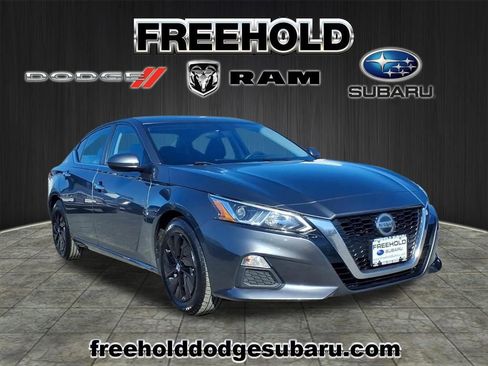 Used 2019 Nissan Altima 2.5 S image 1