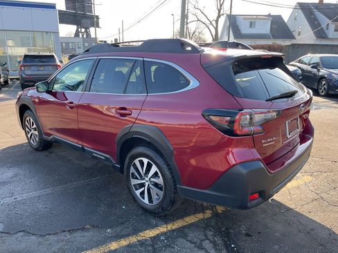 Certified 2023 Subaru Outback Premium image 7