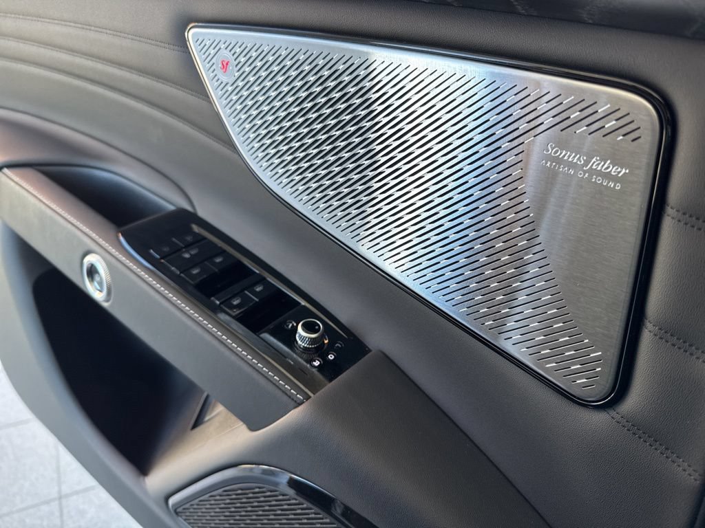 Used 2025 Maserati Grecale GT AWD/4WD image 16