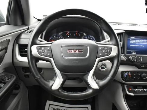 Used 2024 GMC Terrain SLT image 20